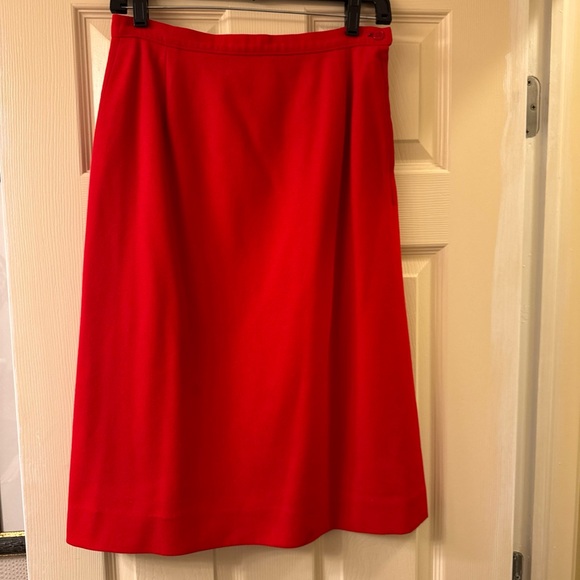 Pendleton 100% Virgin‎ wall, pencil skirt size small red line side zip - Picture 1 of 4